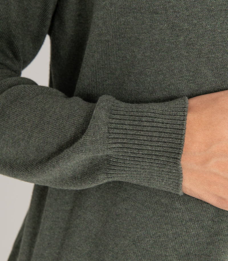 Fine Knit Round Neck Sweater